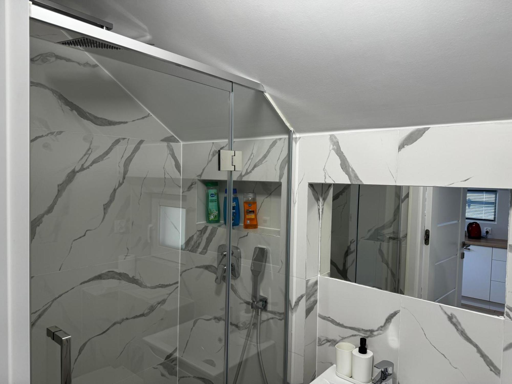 Apartment Klimatyzowane Przy Targach Kielce, Trade Fair *