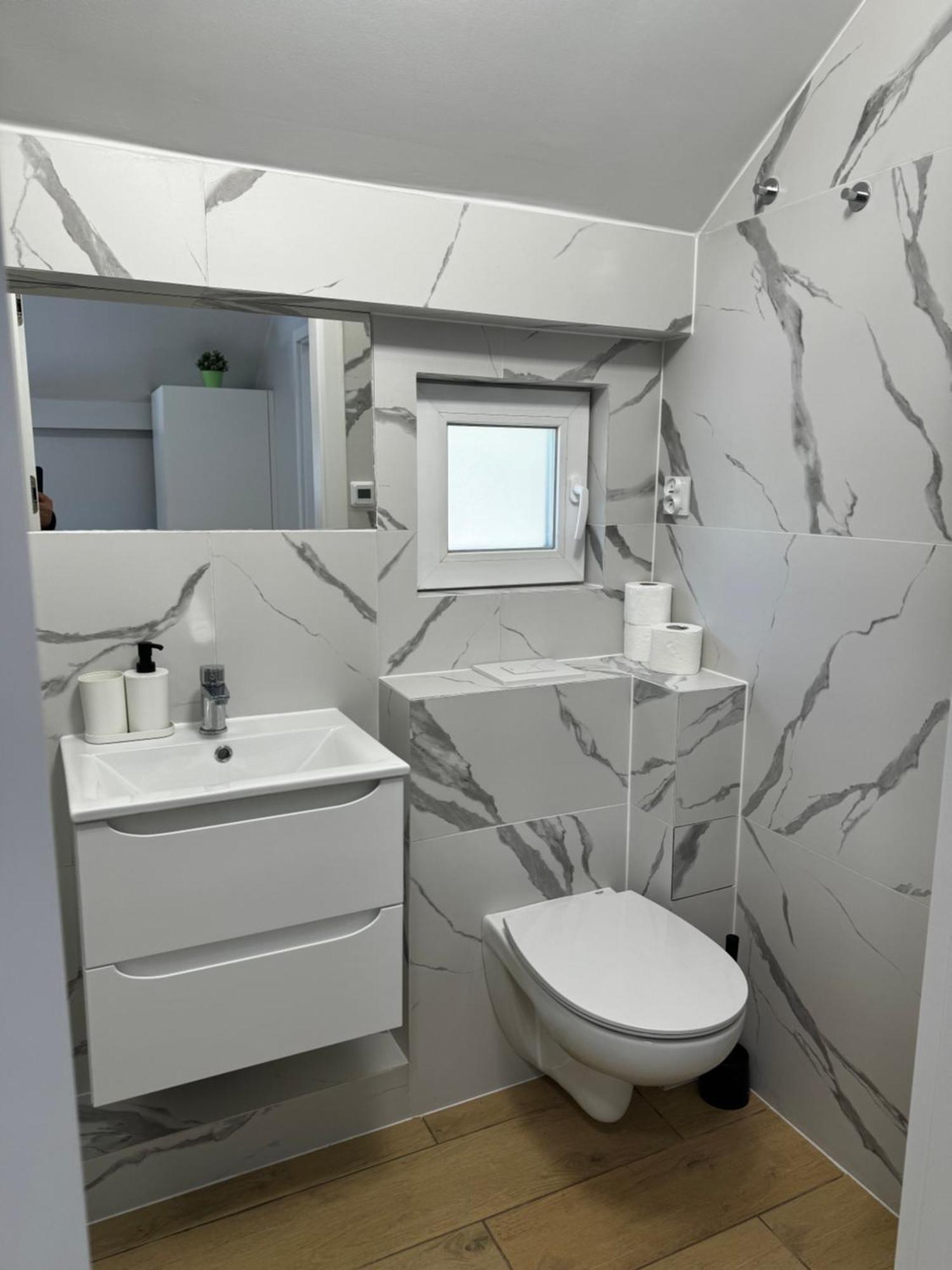 Apartment Klimatyzowane Przy Targach Kielce, Trade Fair Kielce